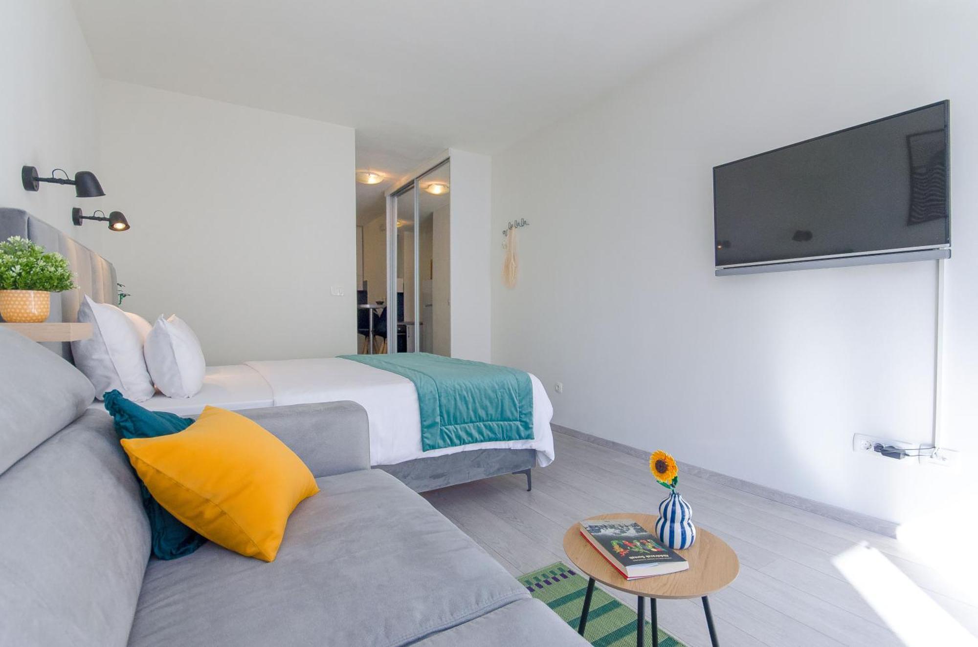 Side By Side Apartments Split Exterior foto